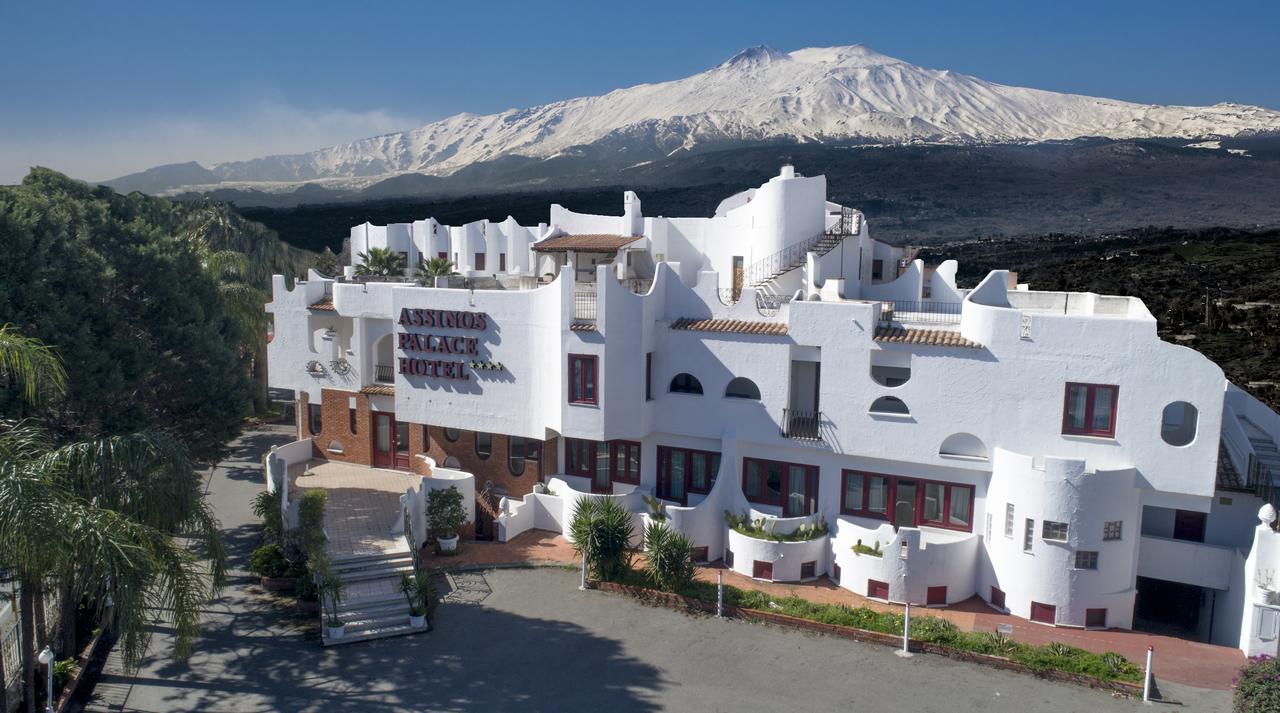 Assinos Palace Hotel Джардини-Наксос Экстерьер фото