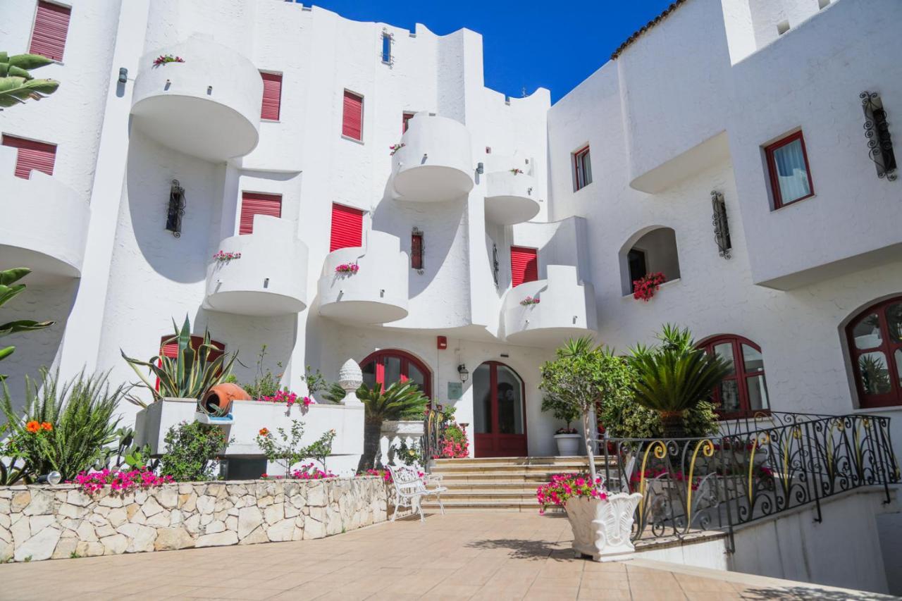 Assinos Palace Hotel Джардини-Наксос Экстерьер фото